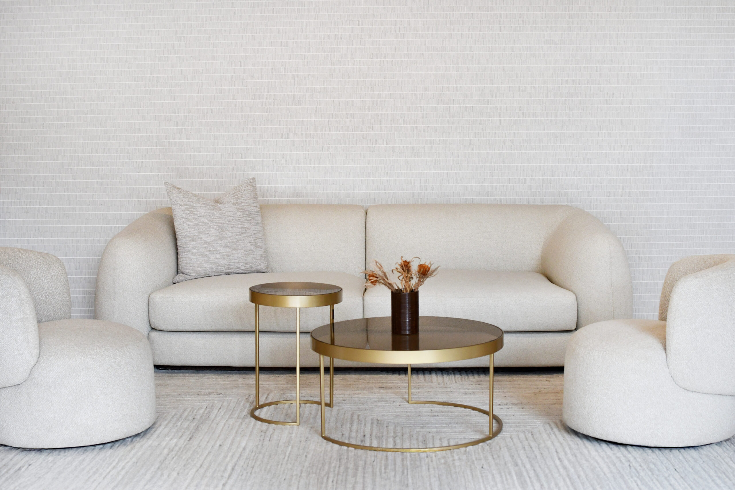 Luna Sofa - Image 2